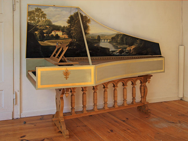 Flemish Harpsichord 04